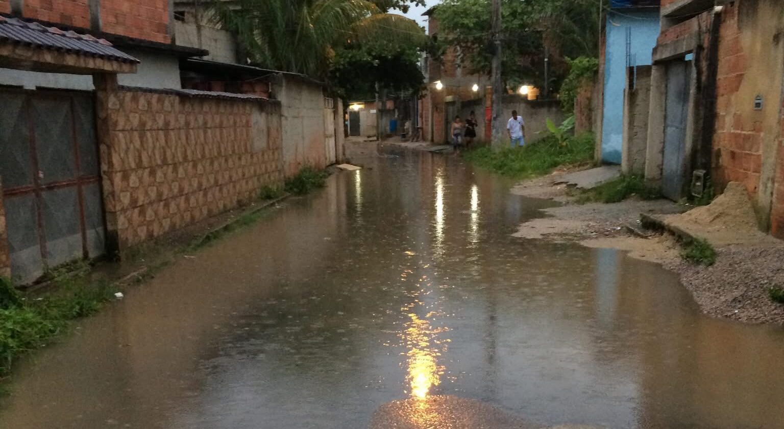 RELATÓRIO ESPECIAL: O Gargalo do Saneamento em Duque de Caxias sob a Lente da Cidade Nova